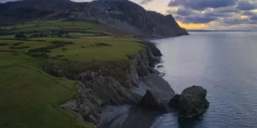 ‘Welsh speakers only’ plan for new housing estate