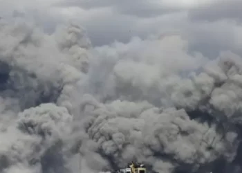 **Livewire** Trump: ‘Major Combat Operations’ Underway to ‘Obliterate’ Iranian Missile Factories